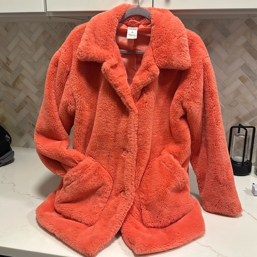 Girls sz 7/8 Faux fur coral colored jacket sz 7/8 Nordstrom. Dress up or down